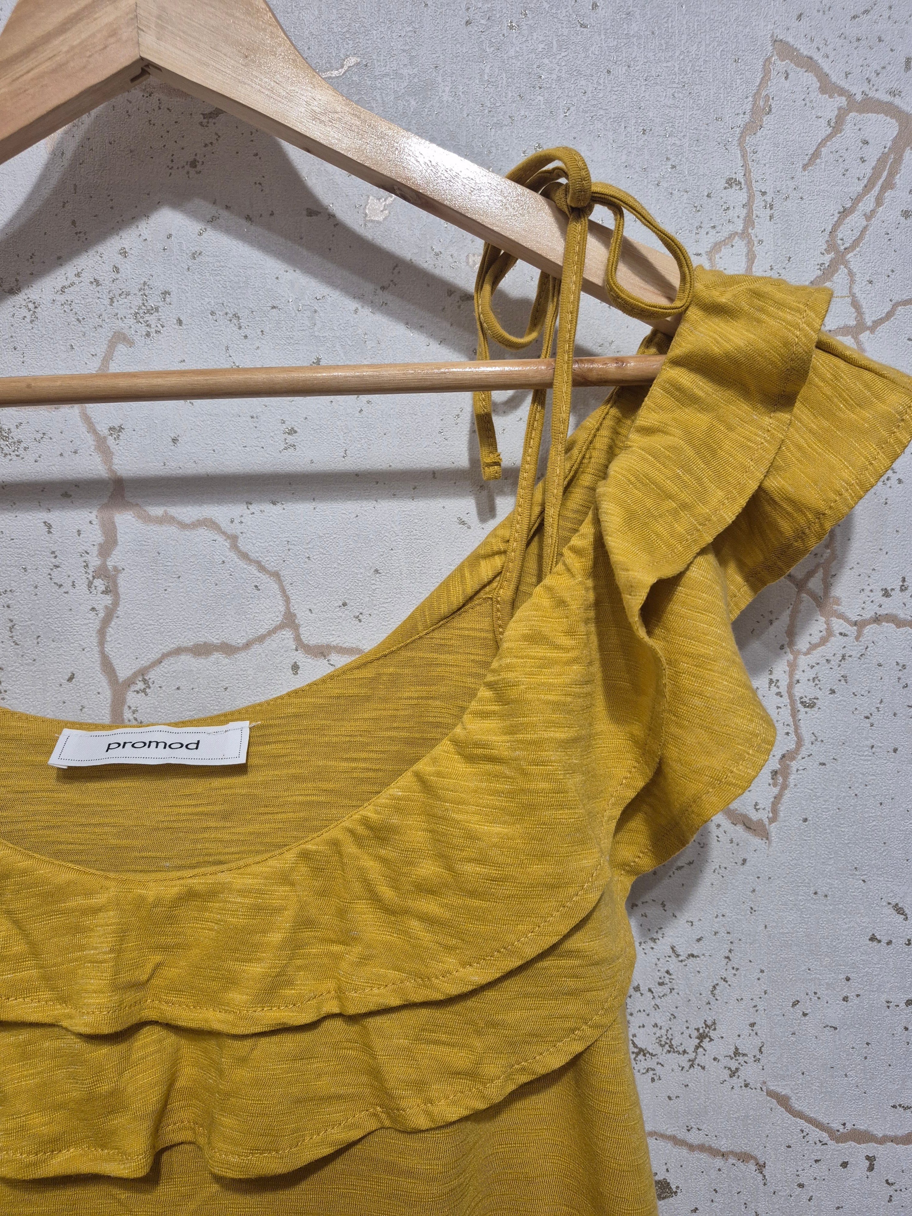 Robe jaune soleil