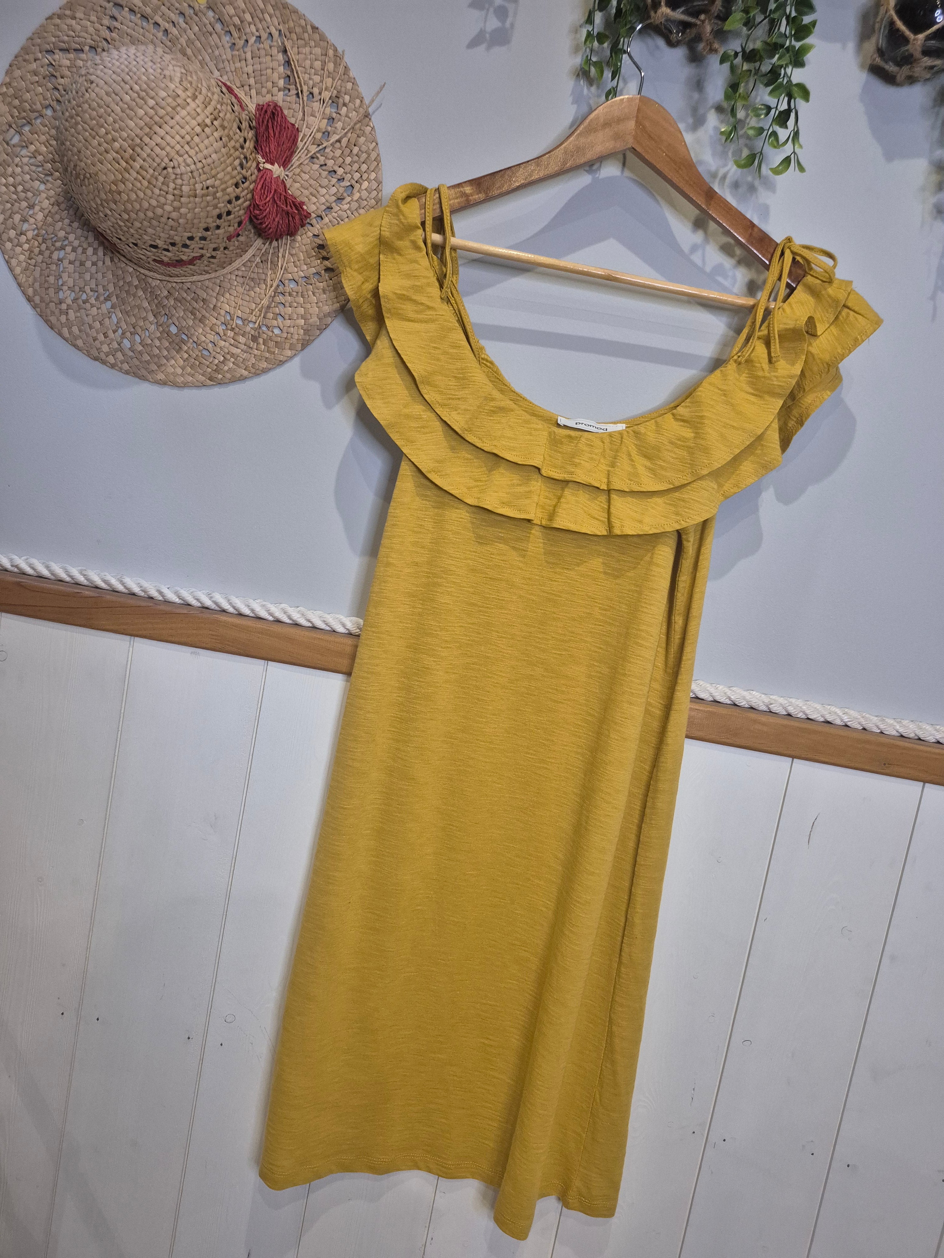 Robe jaune soleil