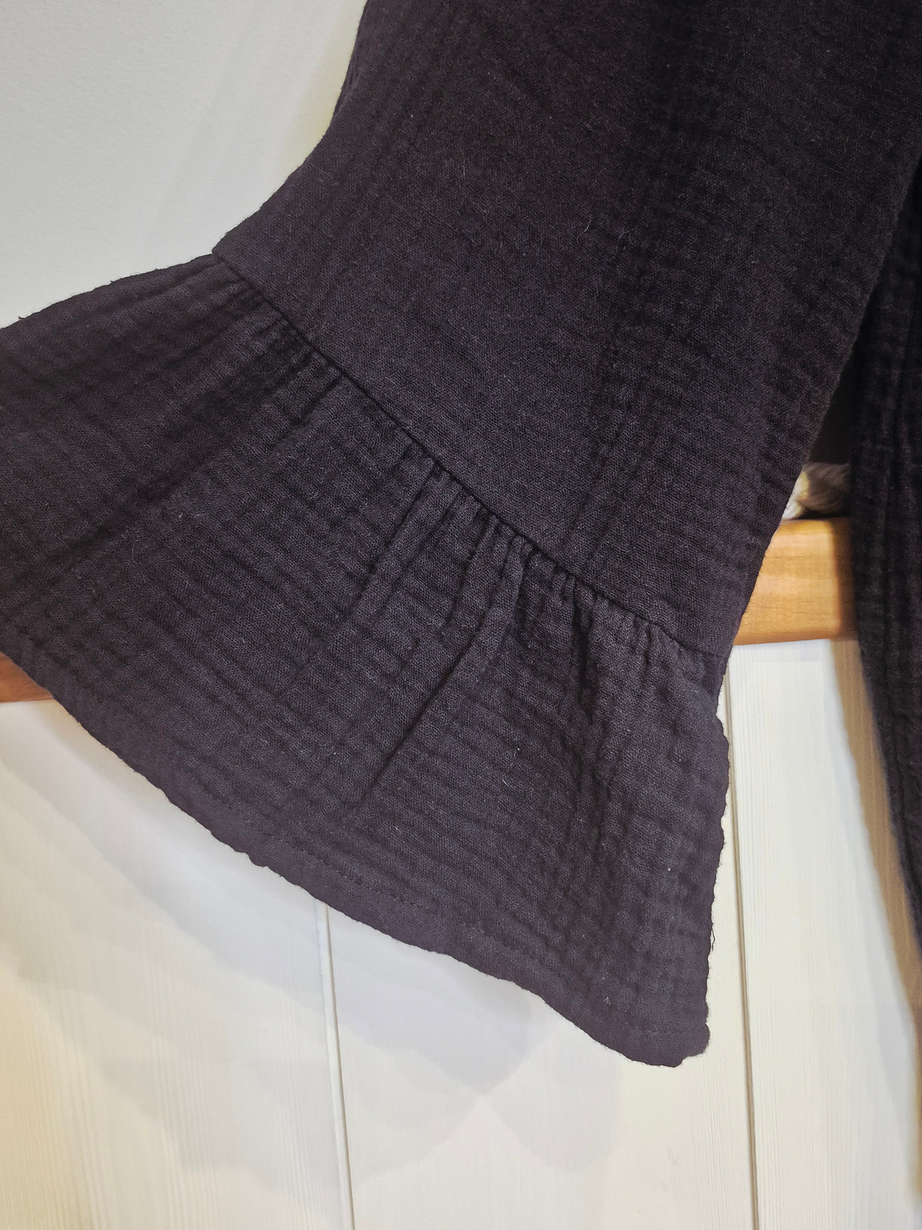 Blouse noire et blanche
